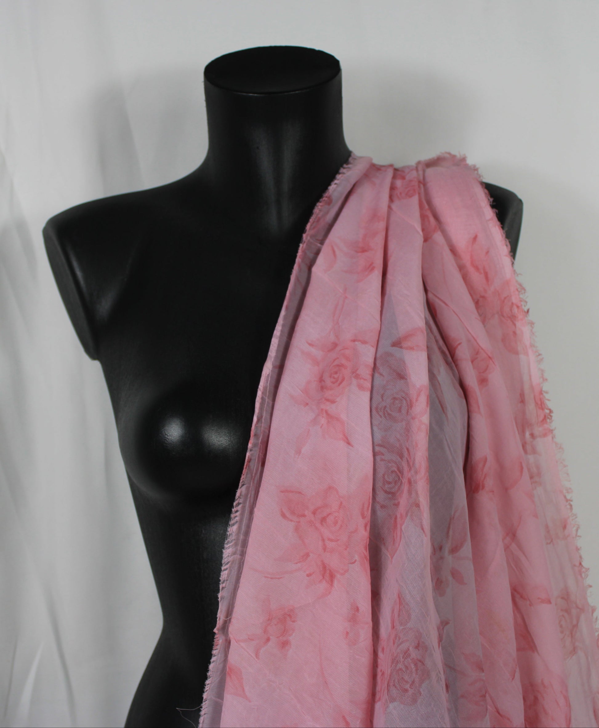 Tissu crêpon  - imprimé fleurs vintages - ton rose - photo 4/5 | So Tissus