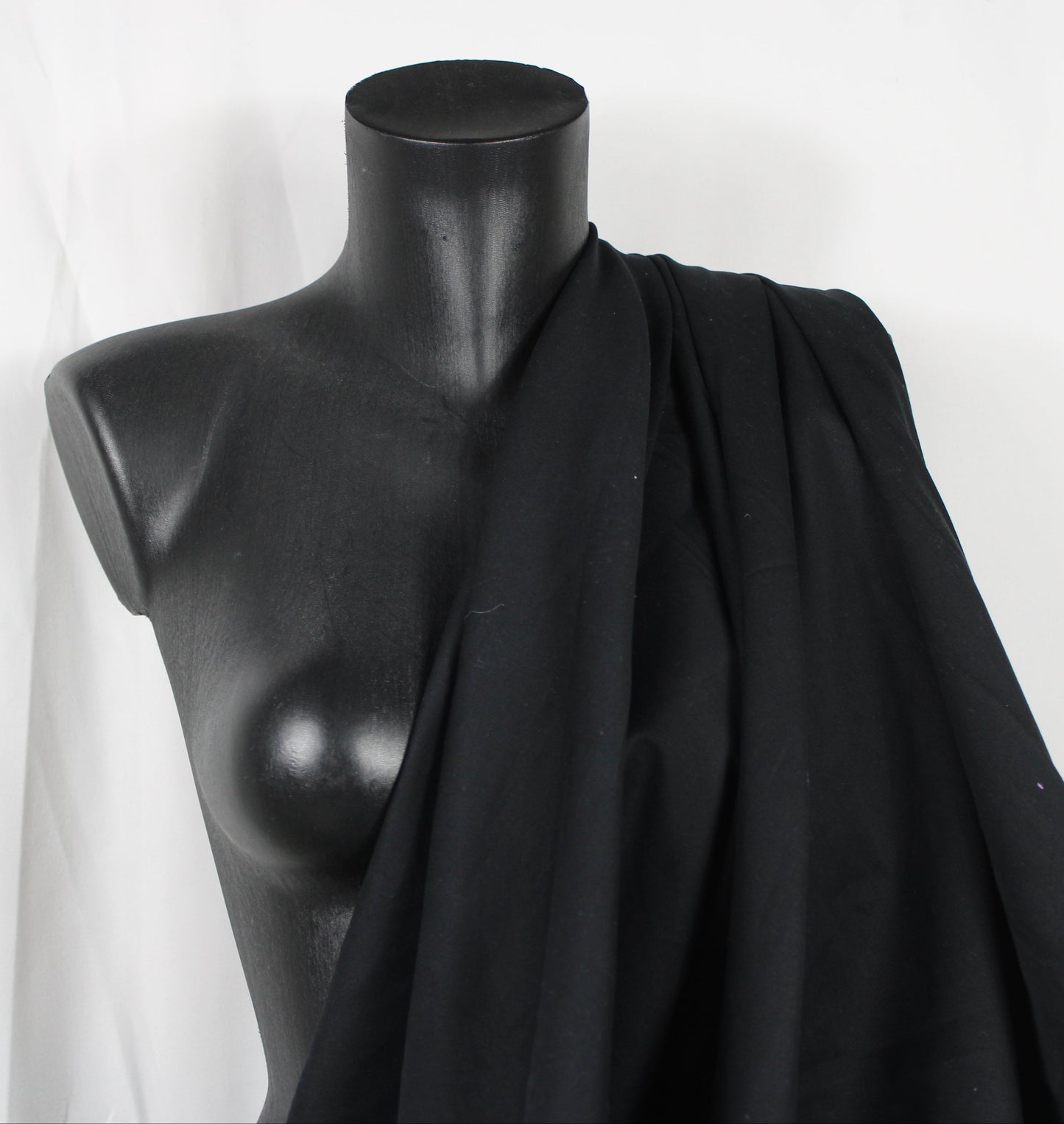 Tissu gabardine de coton stretch - noir - photo 4/4 | So Tissus