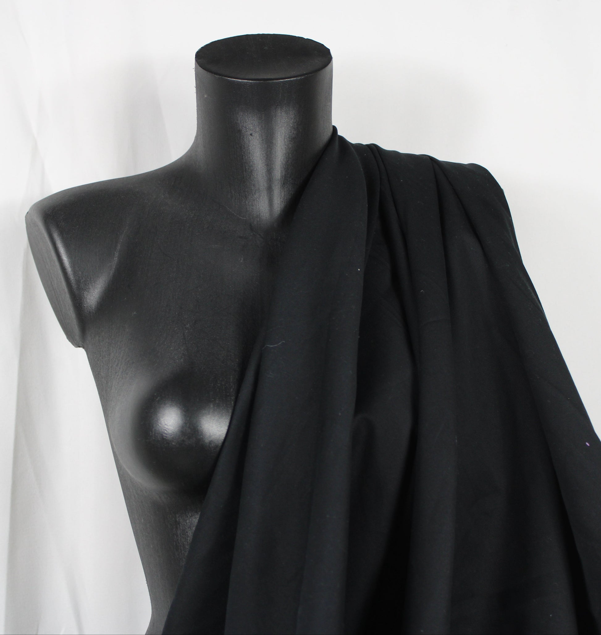 Tissu gabardine de coton stretch - noir - photo 4/4 | So Tissus