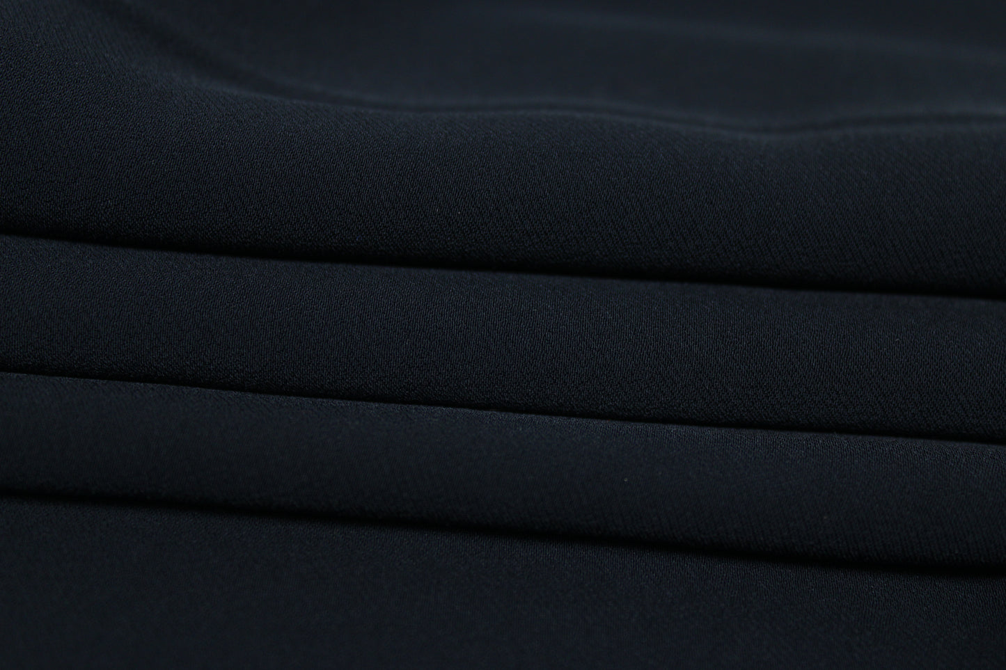 Tissu crepe stretch - bleu marine - photo 2/4 | So Tissus