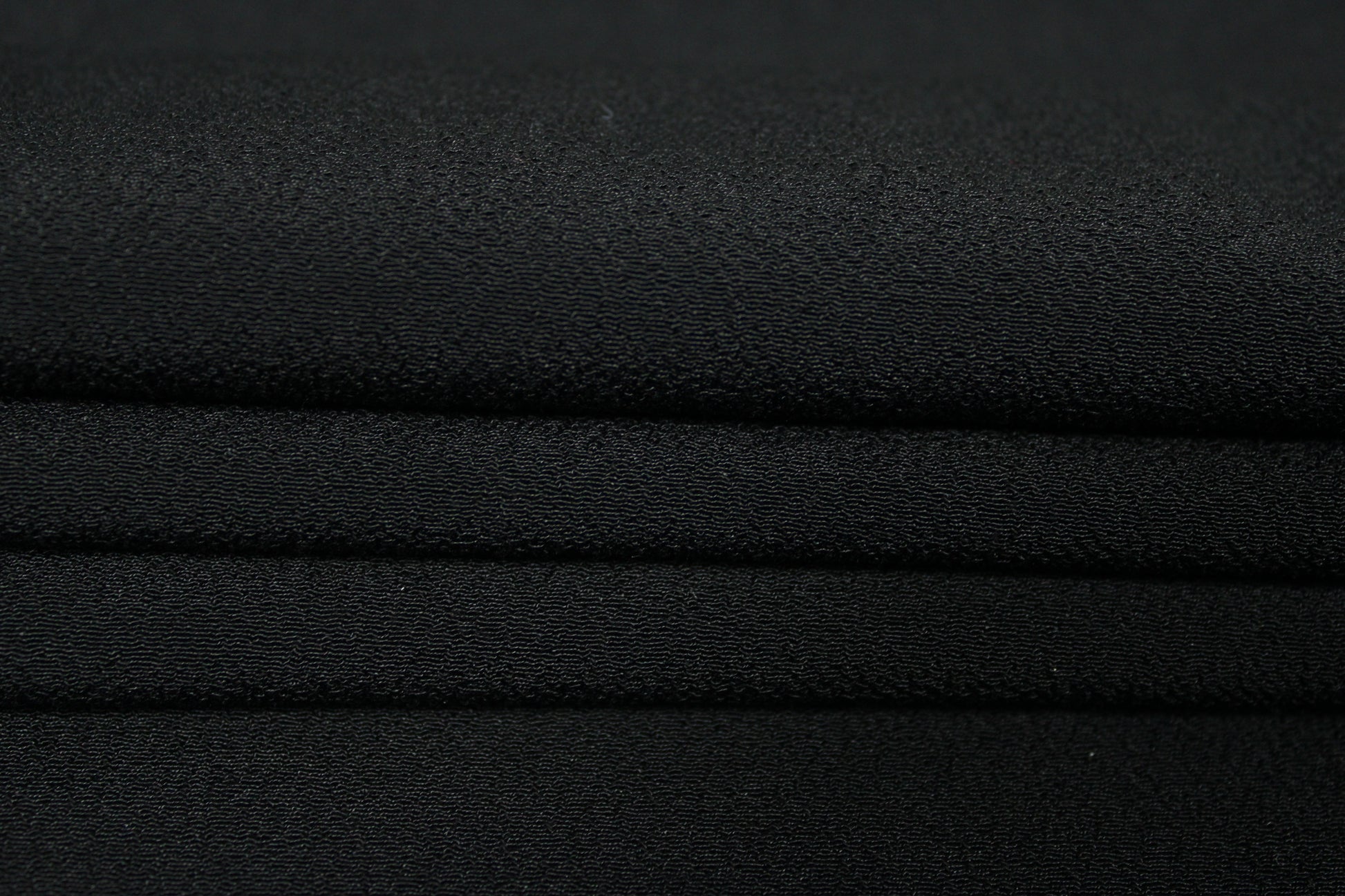 Tissu crêpe viscose - noir - photo 2/4 | So Tissus