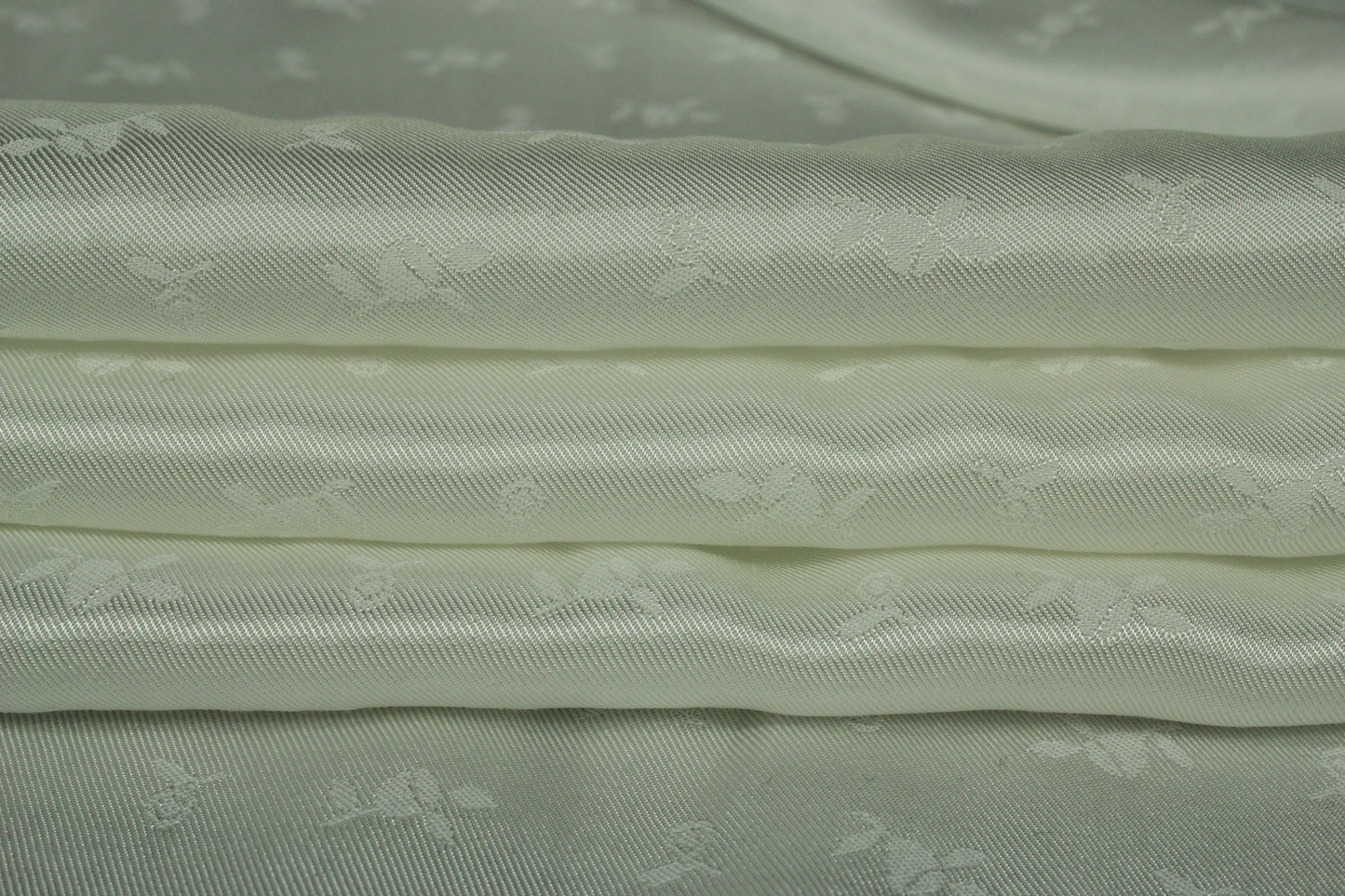 Tissu twill viscose - effet brodé - blanc - photo 2/4 | So Tissus