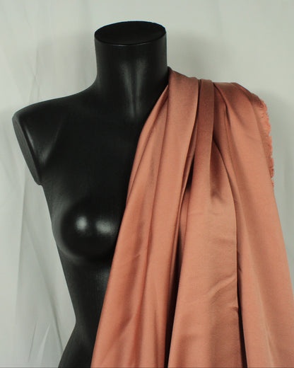 Tissu crêpe envers satin japonais - nude - photo 4/4 | So Tissus