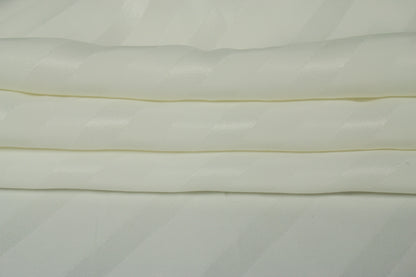 Tissu viscose - à rayures ton sur ton - blanc - photo 2/4 | So Tissus