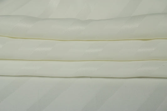 Tissu viscose - à rayures ton sur ton - blanc - photo 2/4 | So Tissus
