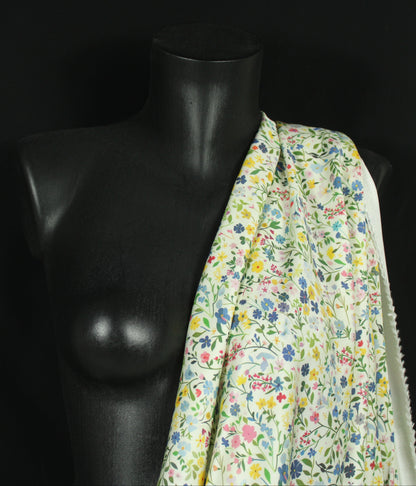 Tissu satin de viscose - imprimé petites fleurs - ton bleu et vert - photo 4/4 | So Tissus