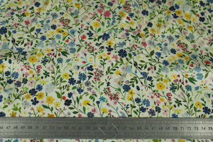 Tissu satin de viscose - imprimé petites fleurs - ton bleu et vert - photo 2/4 | So Tissus