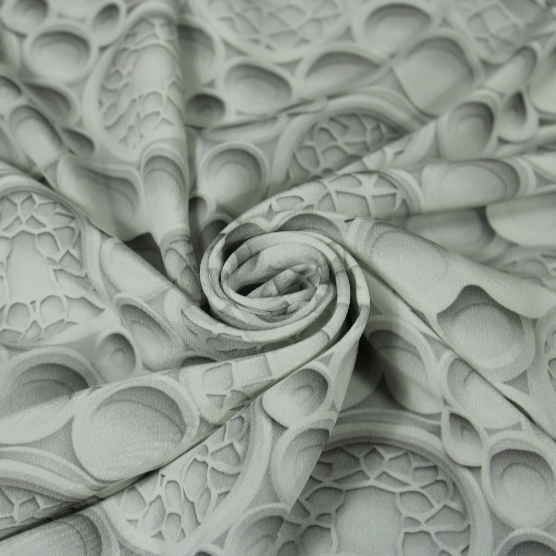 Tissu crêpe de chine 100% soie - imprimé mosaïque 3D - gris et blanc - photo 1/4 | So Tissus