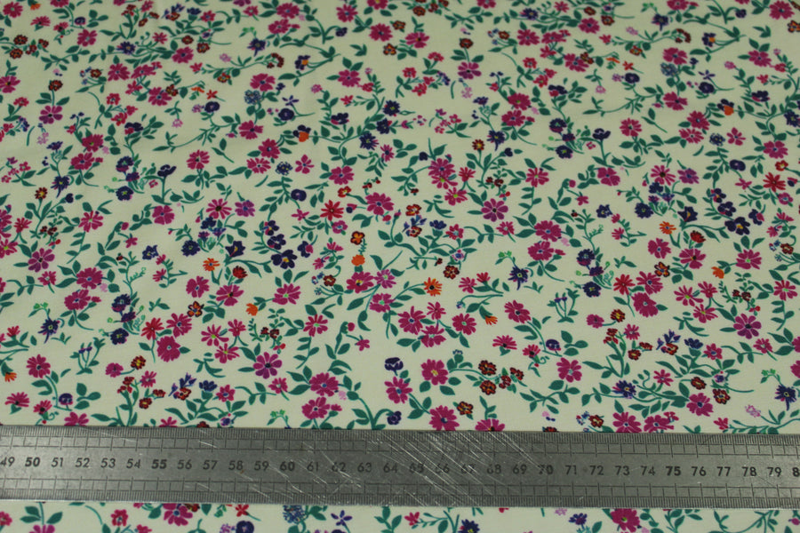 Tissu satin de viscose - imprimé petites fleurs roses