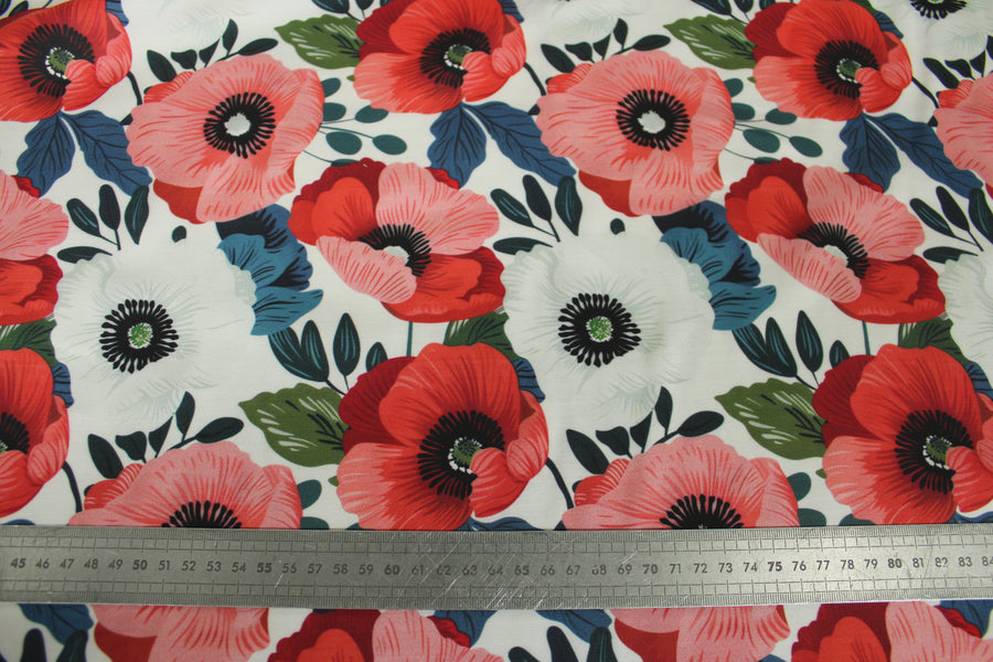 Tissu satin de viscose - imprimé coquelicot - ton rose, rouge et blanc