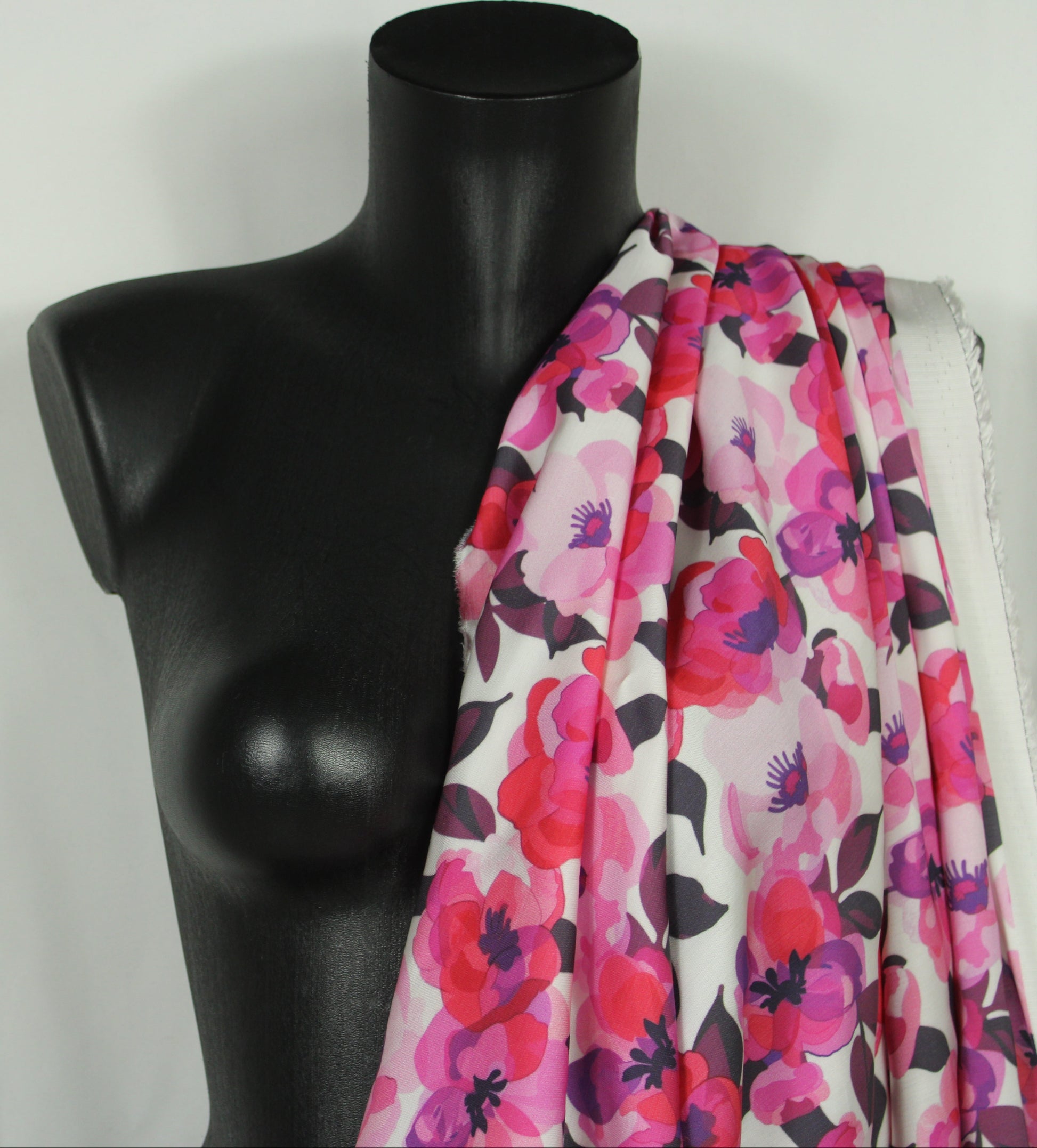 Tissu satin de viscose - imprimé pivoine - ton fuchsia - photo 5/5 | So Tissus