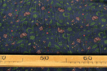 Tissu velours lisse - imprimé fleuri - ton bleu marine - photo 4/4 | So Tissus