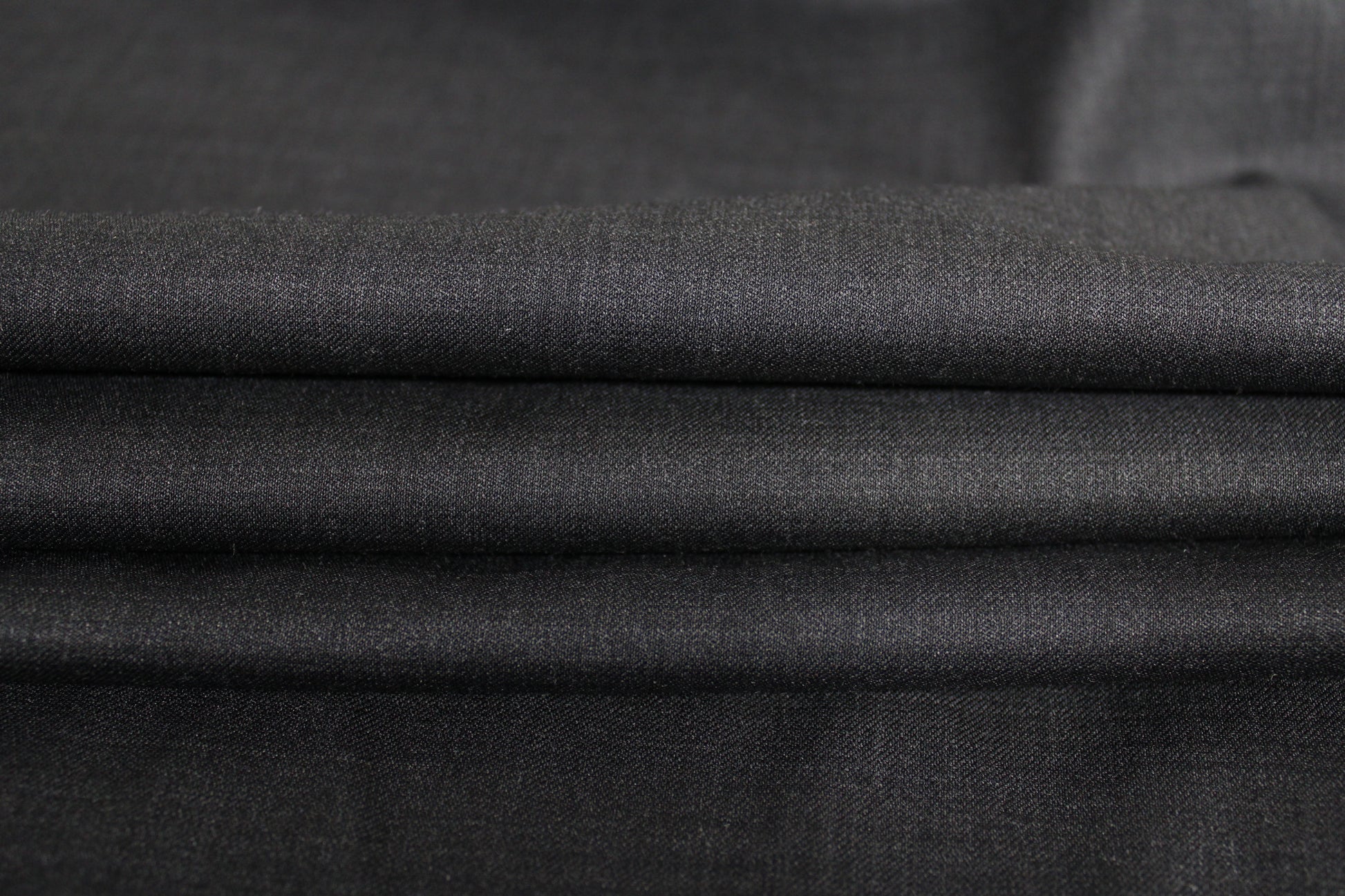 Tissu laine froide stretch - gris anthracite - photo 2/4 | So Tissus