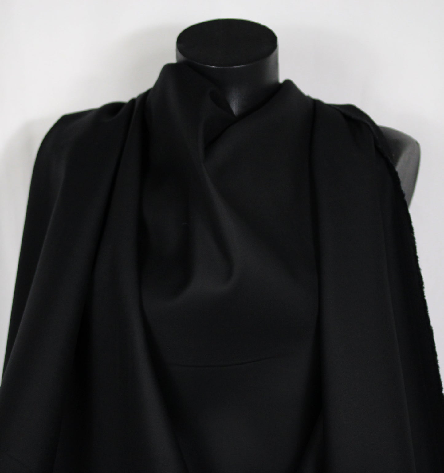 Tissu gabardine de coton prestige stretch - noir - photo 3/4 | So Tissus