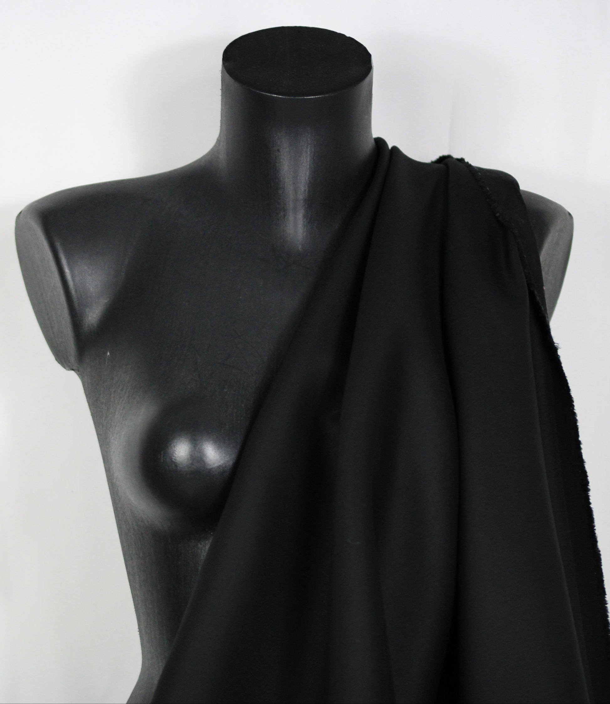Tissu gabardine de coton prestige stretch - noir - photo 4/4 | So Tissus