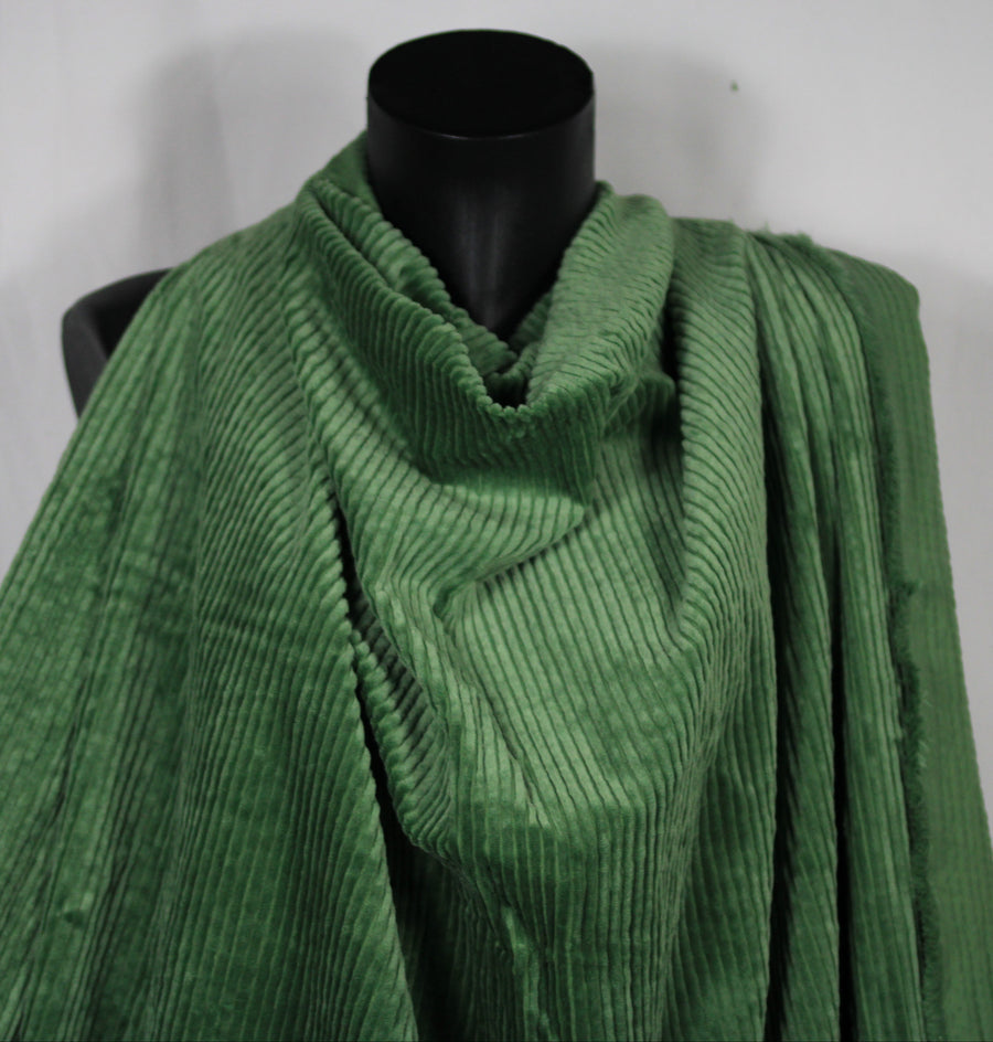 Tissu velours grosse côte - vert amende