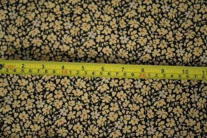 Tissu twill de soie  - imprimé petites fleurs - ton beige - photo 5/5 | So Tissus