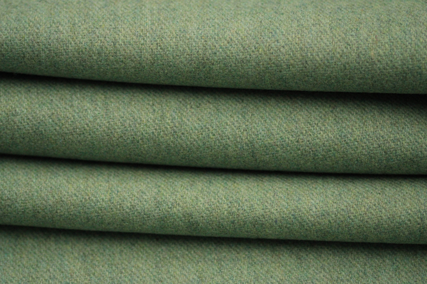 Tissu lainage - ton vert celadon - photo 2/4 | So Tissus