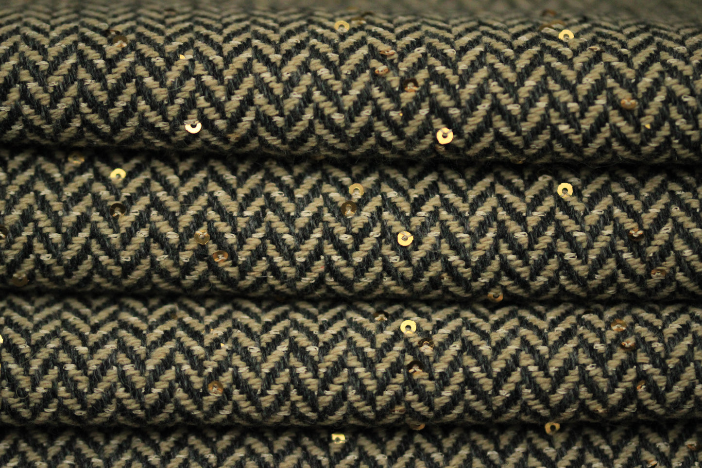 Tissu tweed de coton et laine  - chevron - anthracite , beige et paillettes - photo 2/4 | So Tissus