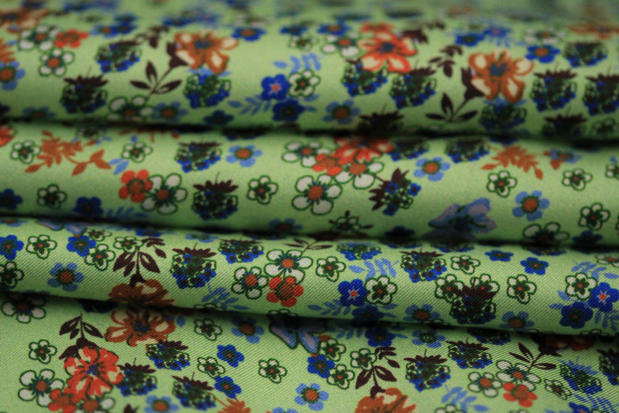 Tissu twill de soie  - imprimé petites fleurs - ton vert d'eau