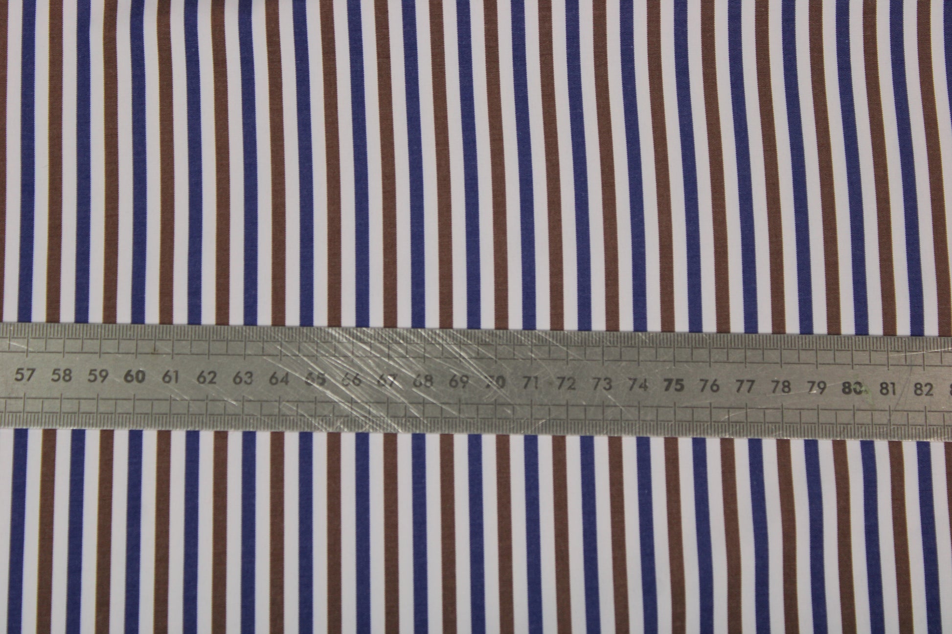 Tissu popeline  - à rayures - bleu blanc et marron - photo 5/5 | So Tissus