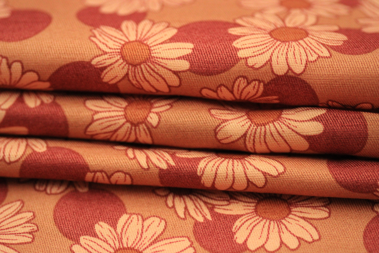 Tissu twill viscose - imprimé marguerite - ton marron et rouille - photo 2/5 | So Tissus