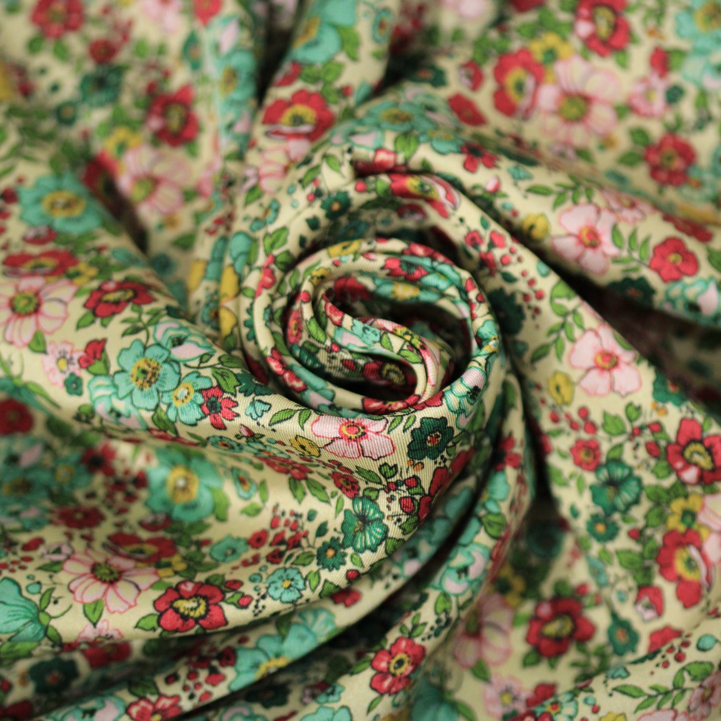 Tissu twill - imprimé fleuri - multicolore - ton bleu, vert et rose - photo 1/4 | So Tissus