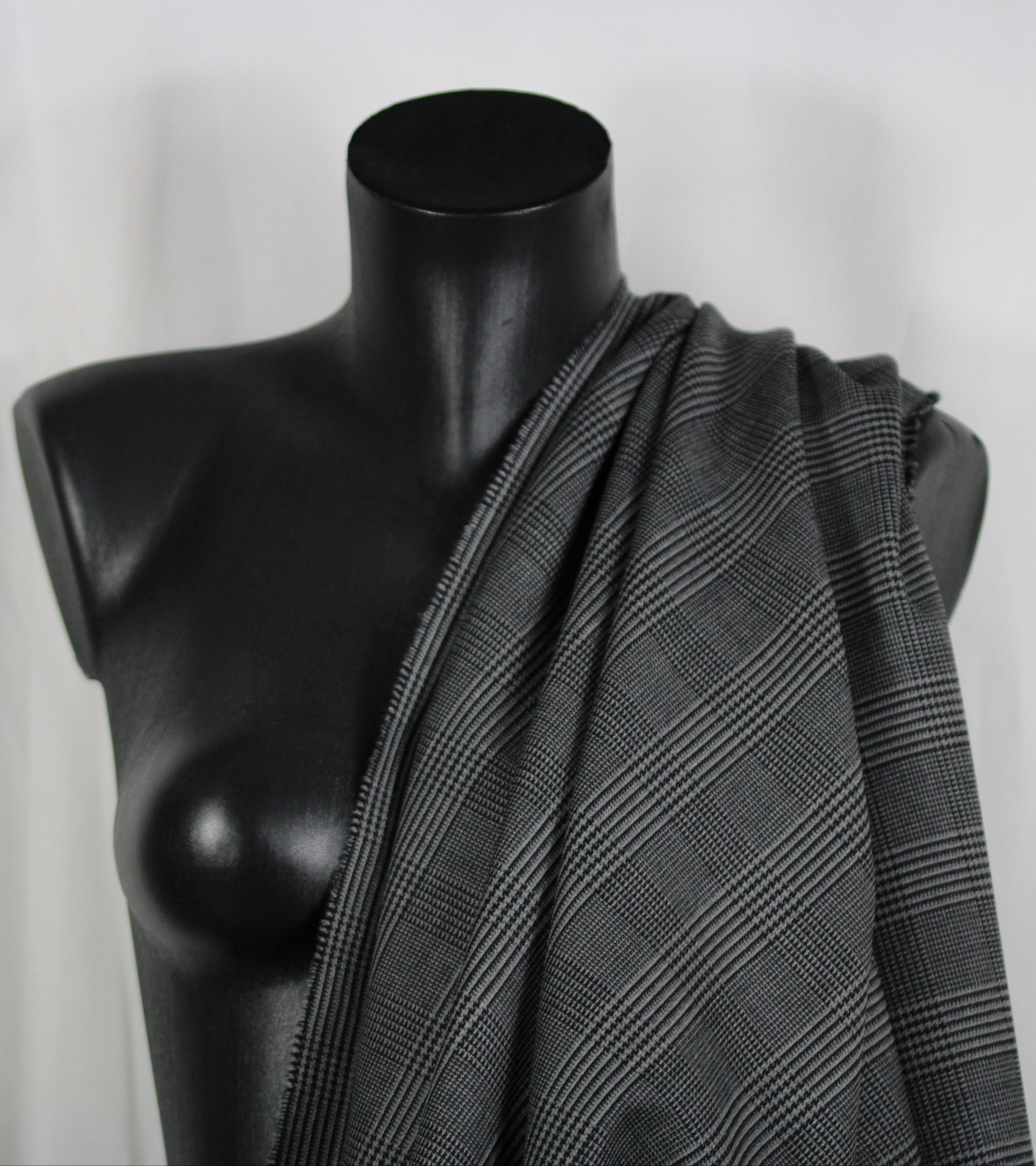 Tissu crêpe de laine stretch  - prince de galles - gris et noir - photo 3/5 | So Tissus