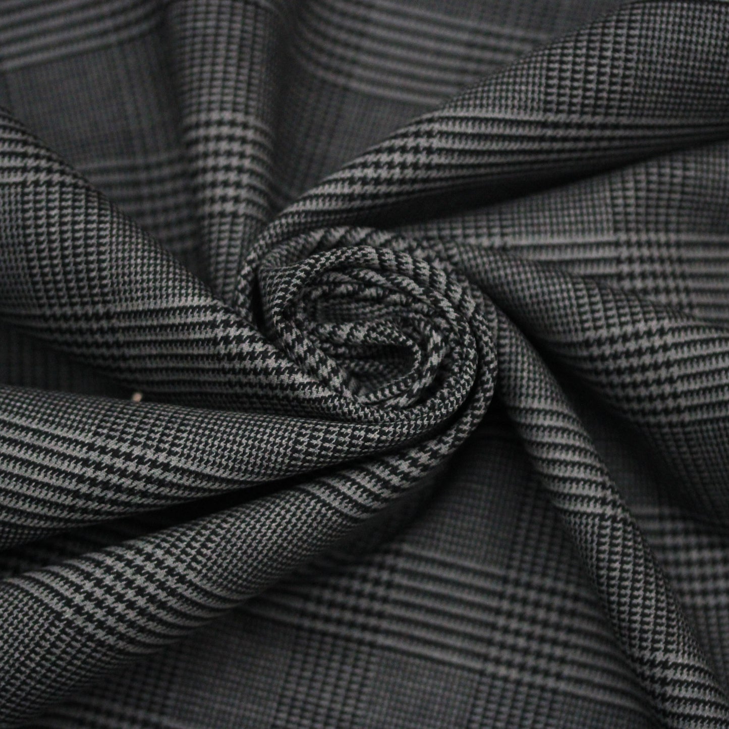Tissu crêpe de laine stretch  - prince de galles - gris et noir - photo 1/5 | So Tissus