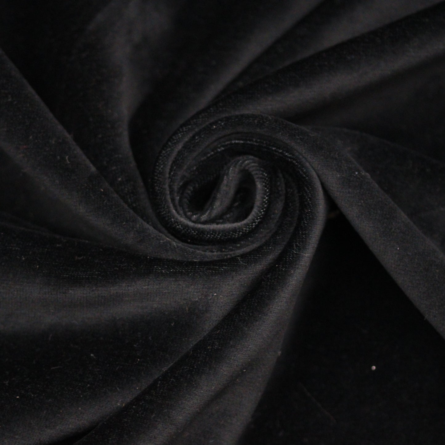 Tissu neoprène velours ras - noir - photo 1/4 | So Tissus