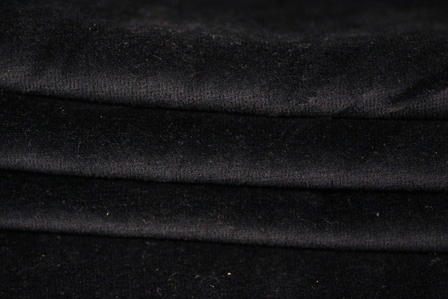 Tissu neoprène velours ras - noir - photo 2/4 | So Tissus
