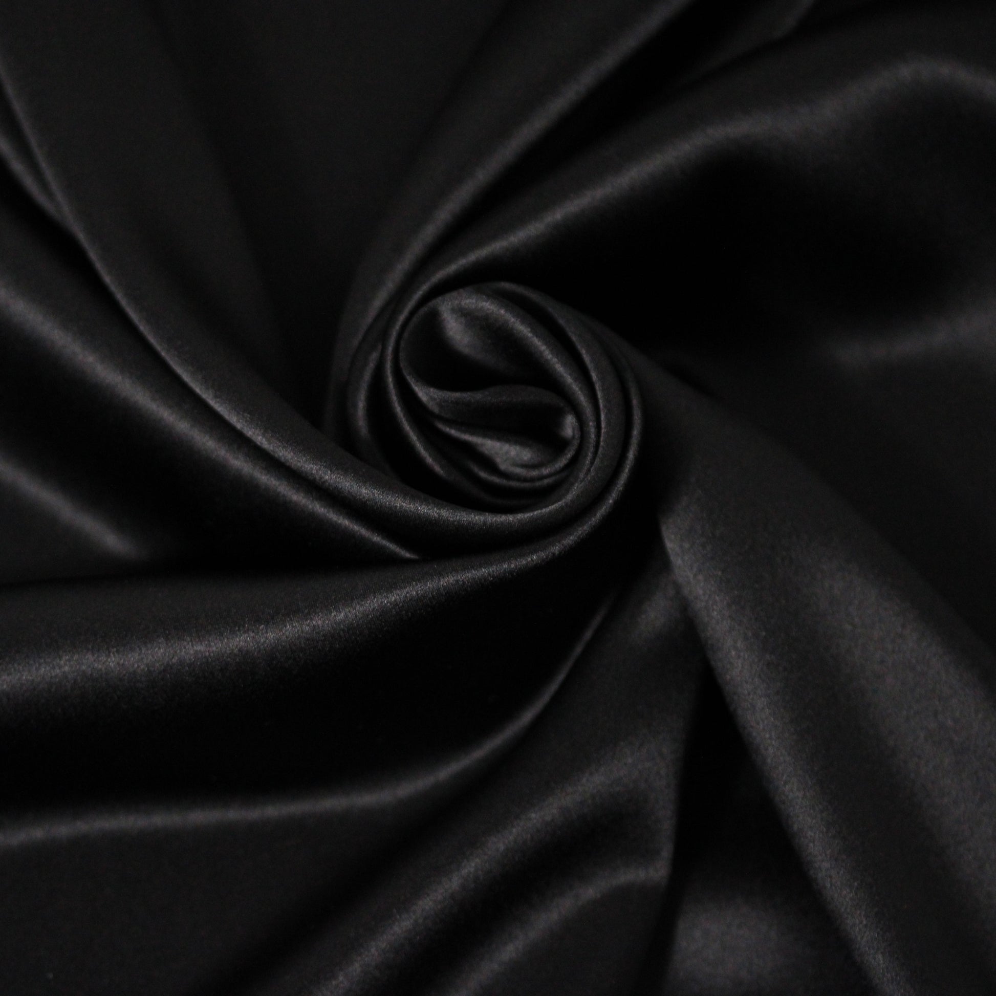 Tissu satin de soie  - noir - photo 1/3 | So Tissus