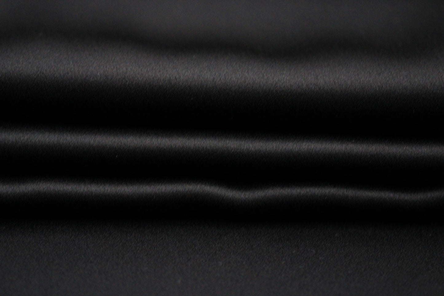 Tissu satin de soie  - noir - photo 2/3 | So Tissus