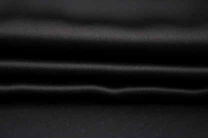 Tissu satin de soie  - noir - photo 2/3 | So Tissus