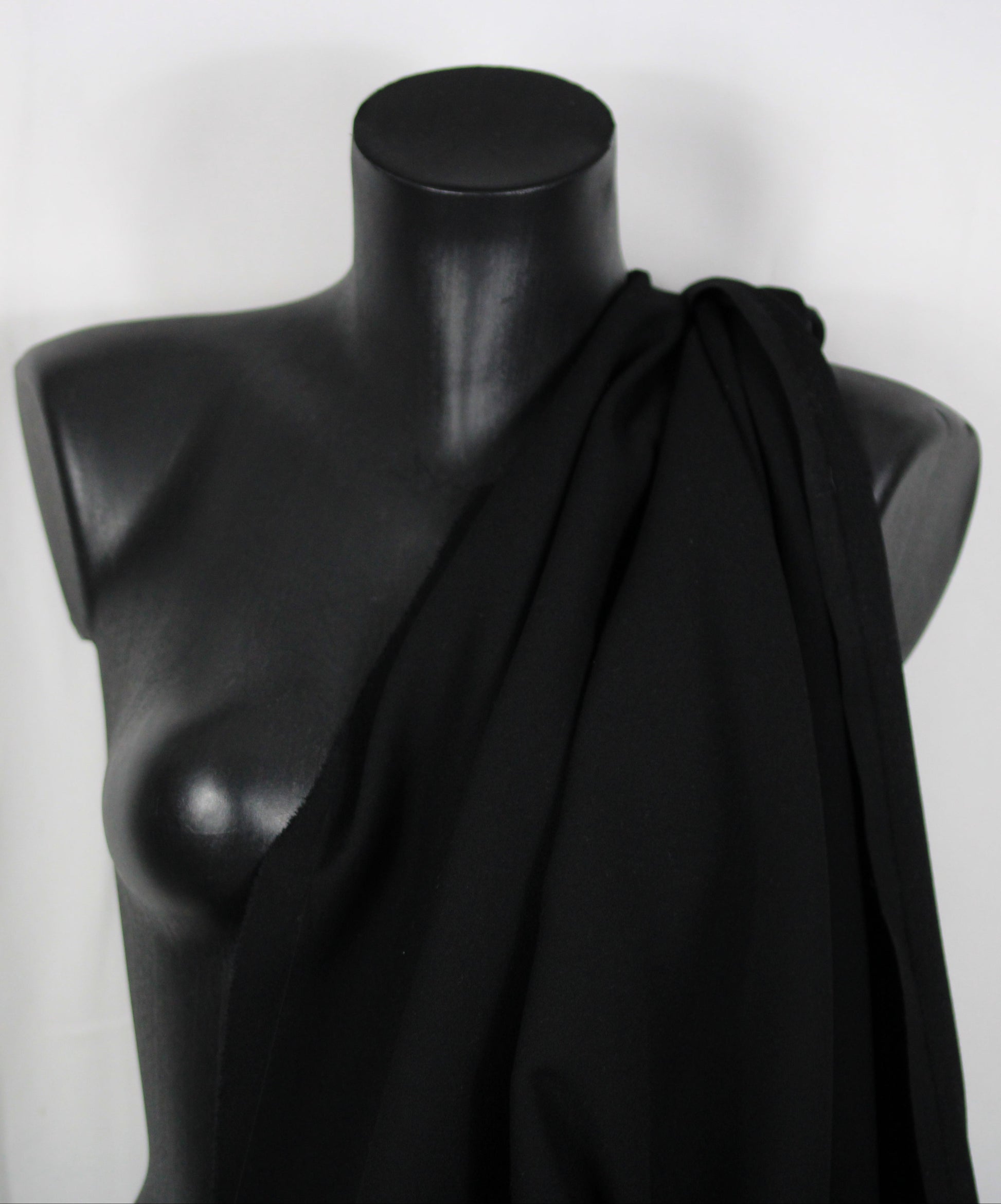 Tissu crêpe de laine japonais - noir - photo 3/4 | So Tissus