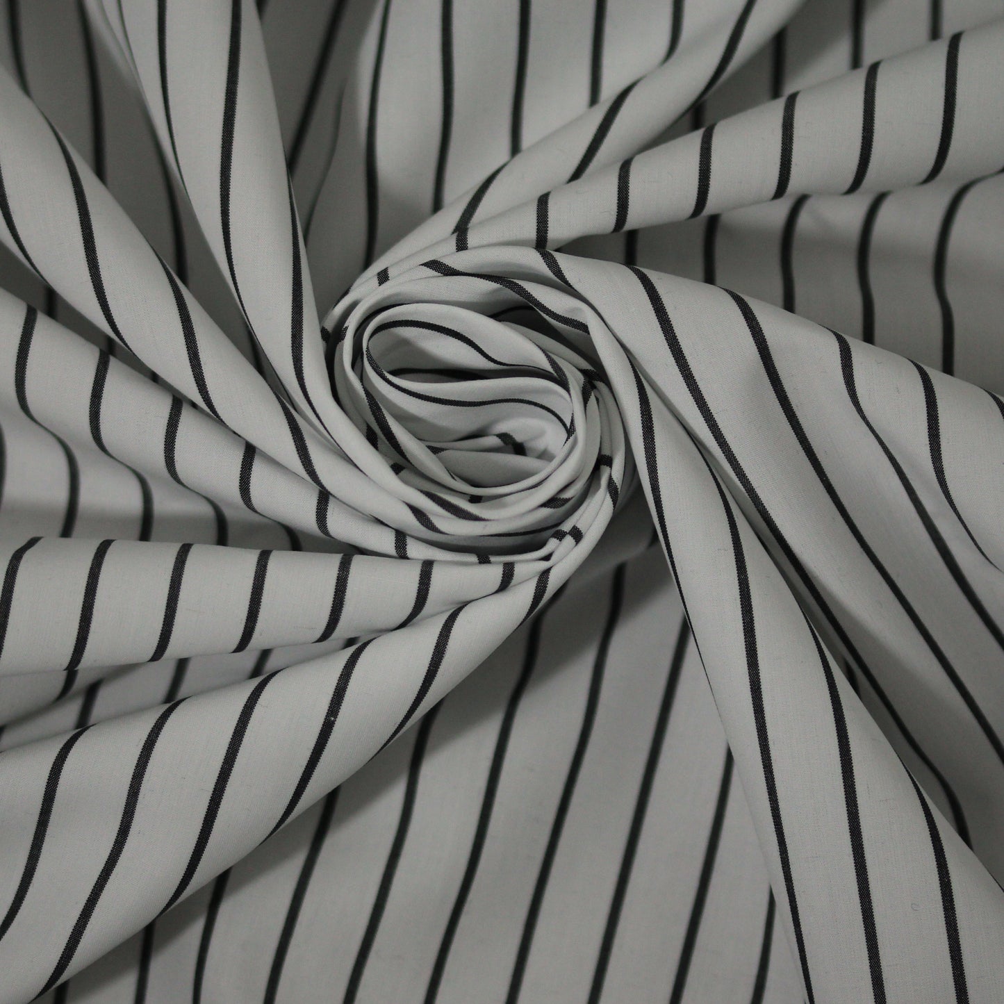 Tissu popeline de coton  prestige - à rayures - blanc et noir - photo 1/5 | So Tissus