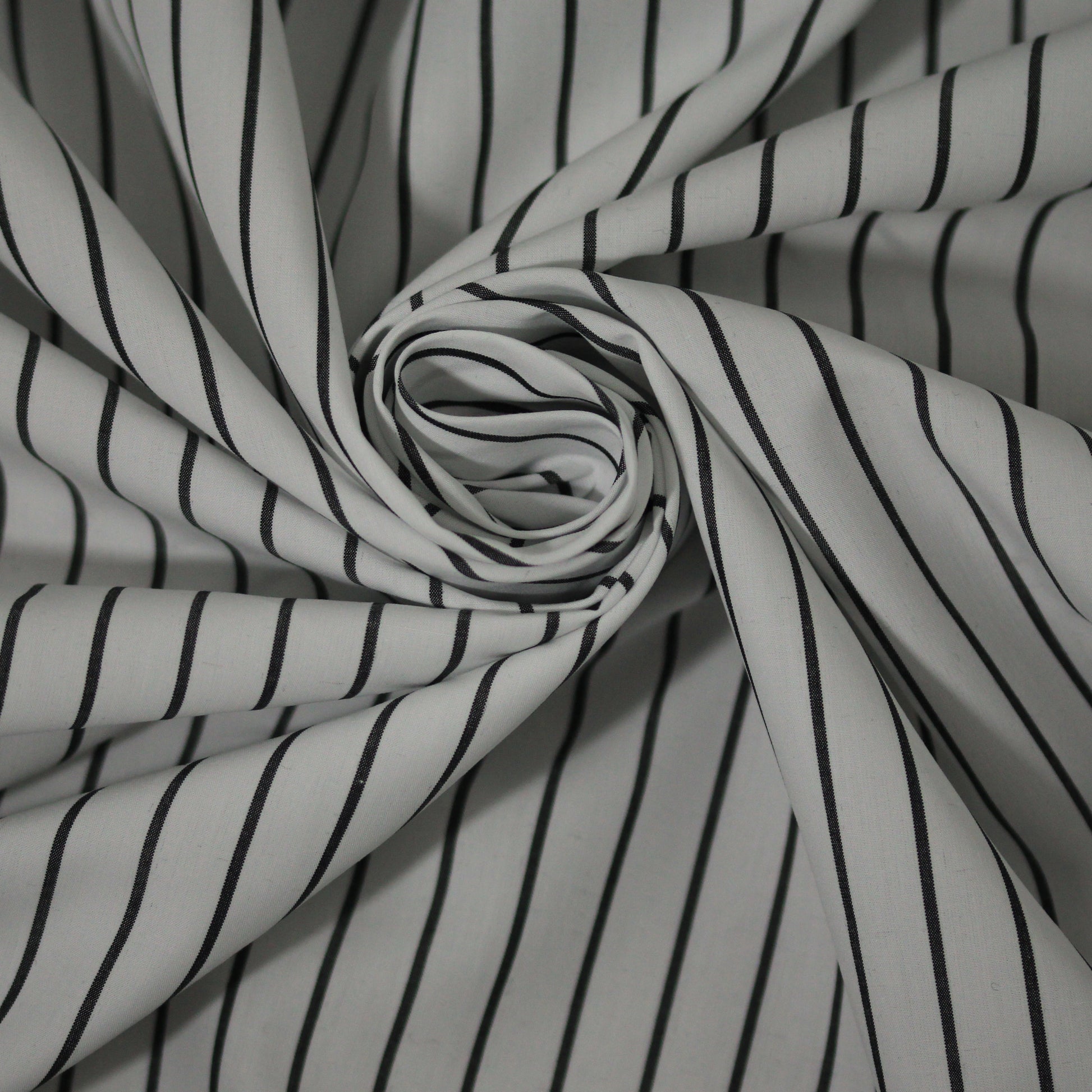 Tissu popeline de coton  prestige - à rayures - blanc et noir - photo 1/5 | So Tissus