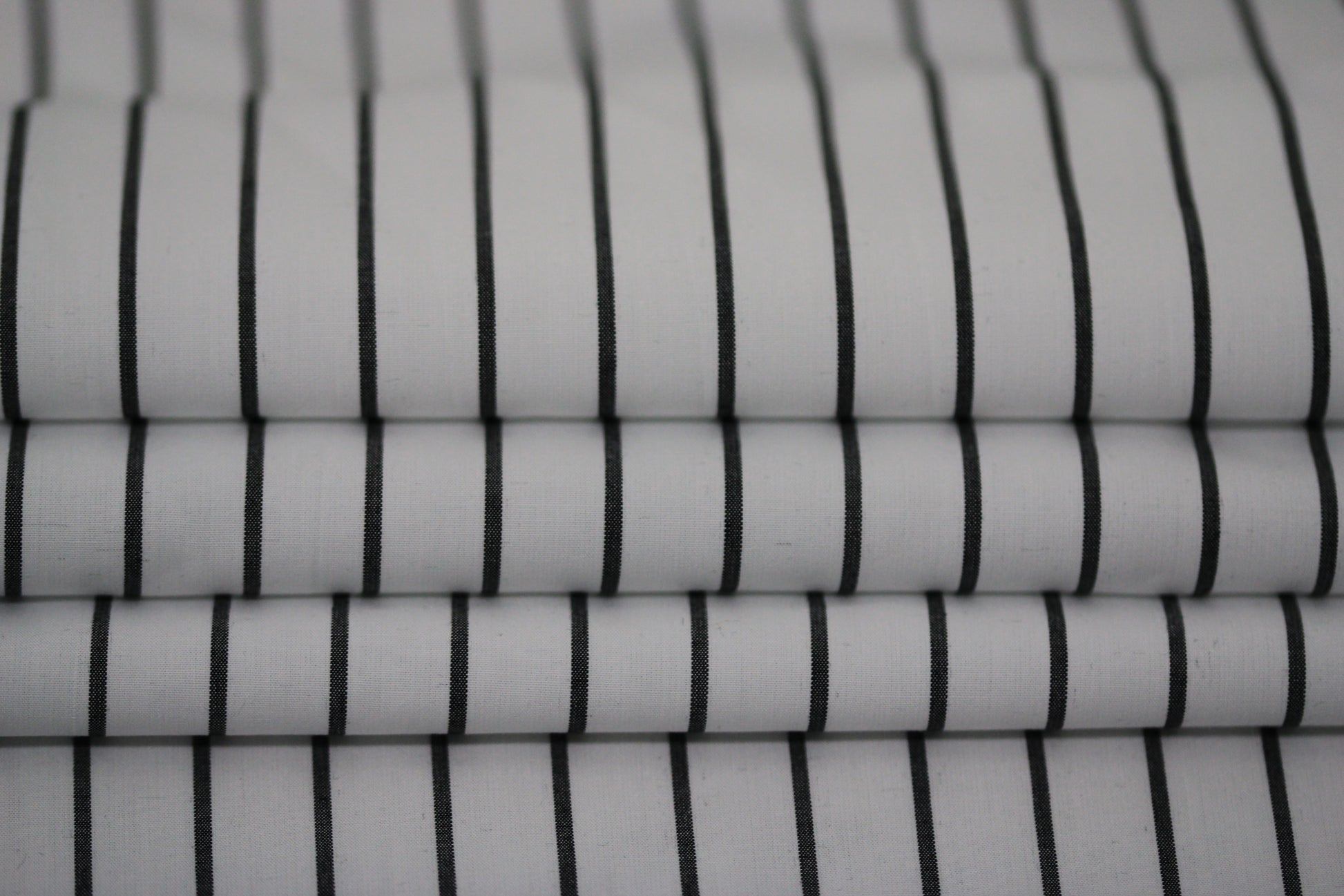 Tissu popeline de coton  prestige - à rayures - blanc et noir - photo 2/5 | So Tissus