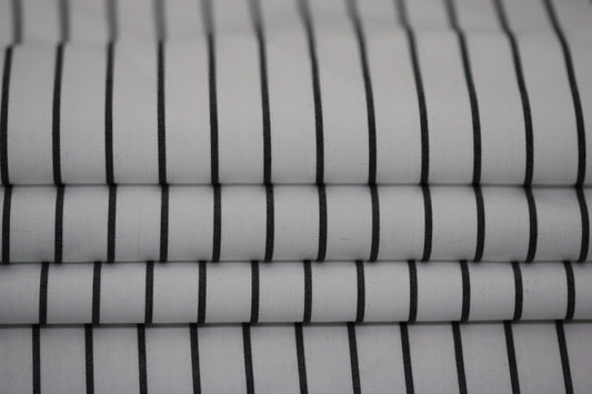 Tissu popeline de coton  prestige - à rayures - blanc et noir - photo 2/5 | So Tissus