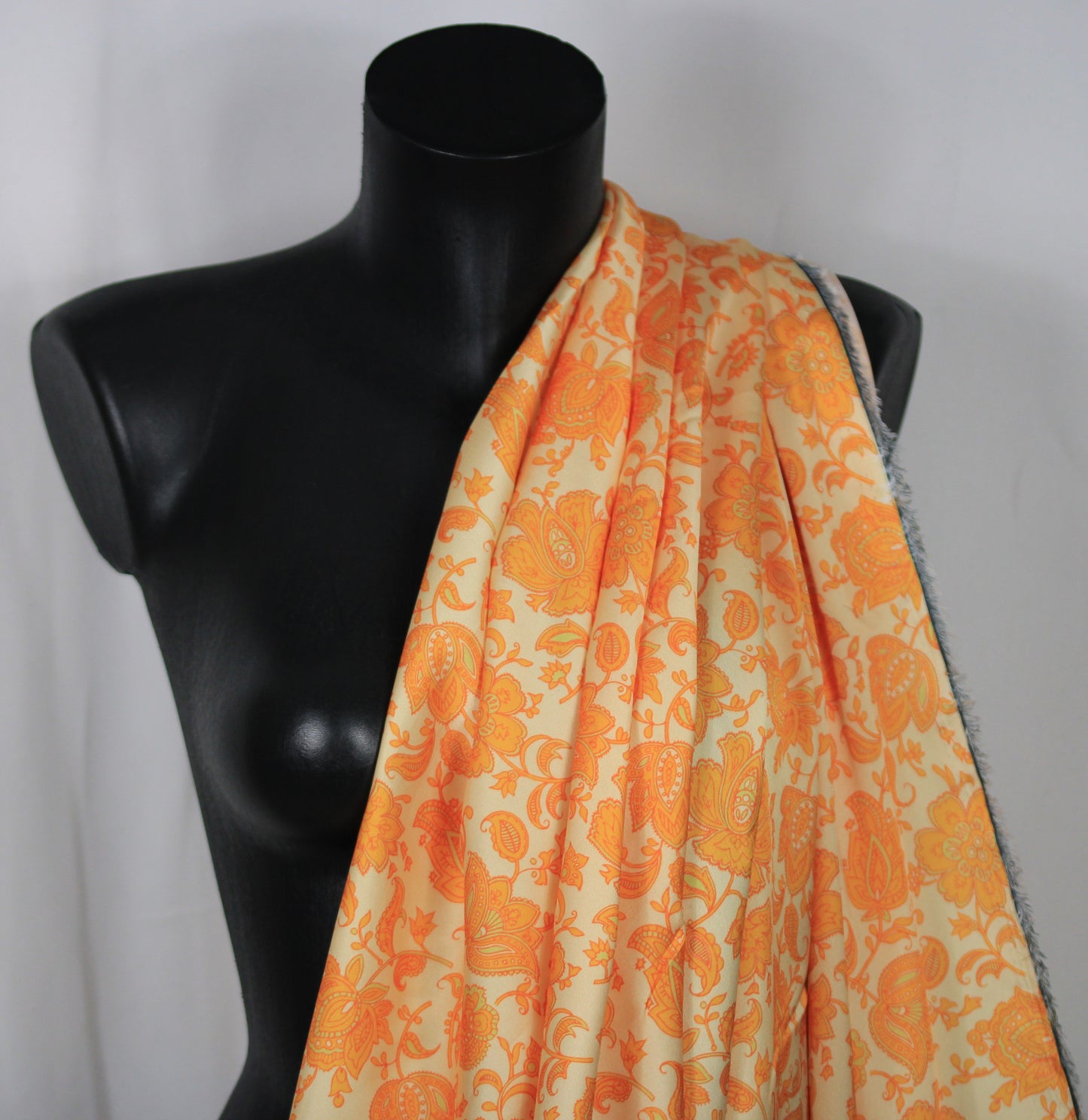 Tissu twill - imprimé fleuri - ton jaune pale et orange - photo 3/5 | So Tissus