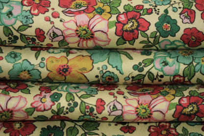 Tissu twill de soie - imprimé fleuri - multicolore - ton bleu, vert et rose - photo 2/4 | So Tissus
