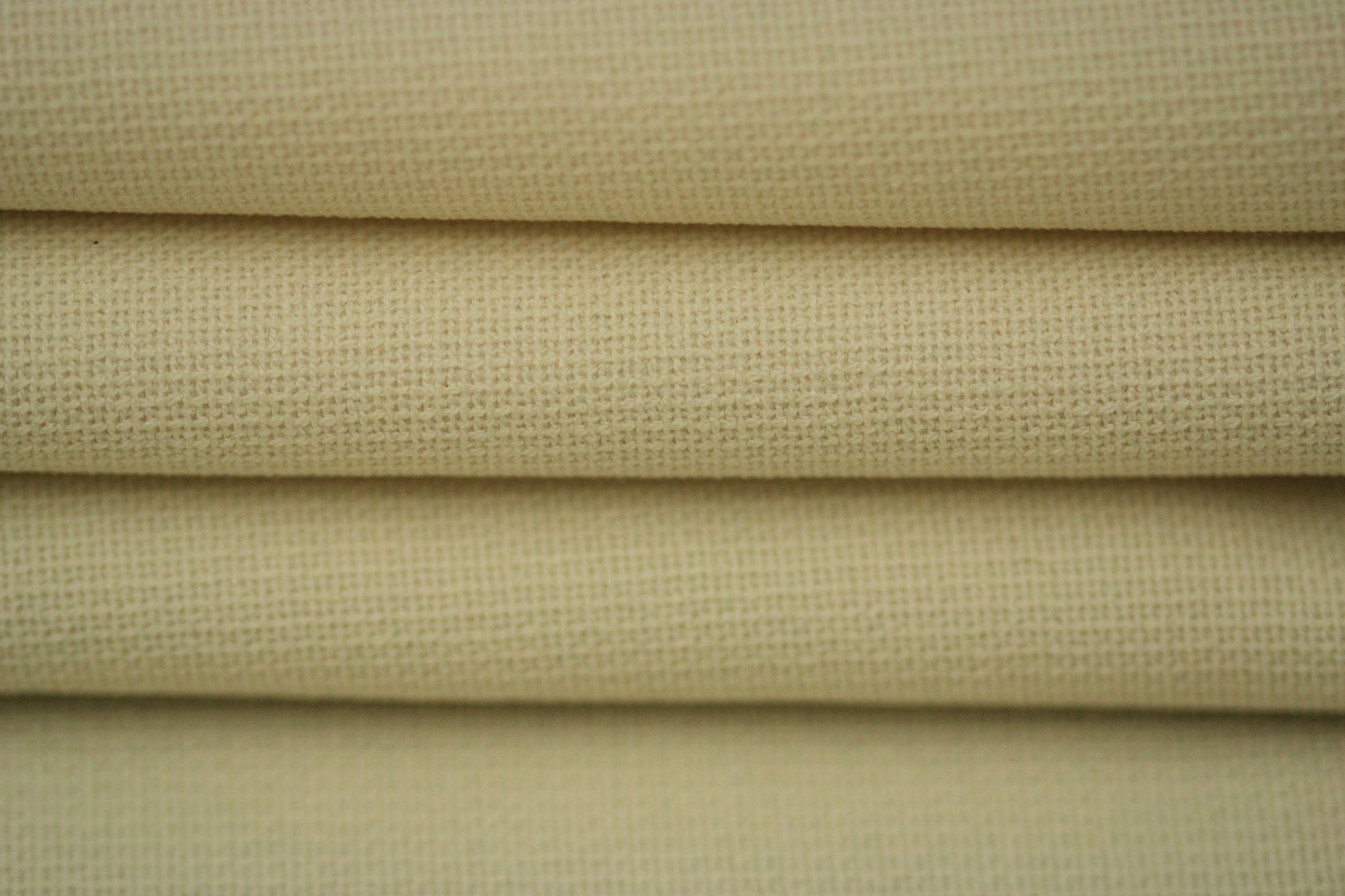 Tissu crêpe lourd texturé - écru - photo 2/4 | So Tissus