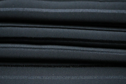 Tissu crêpe de soie - à rayures satiné - bleu marine - photo 2/4 | So Tissus