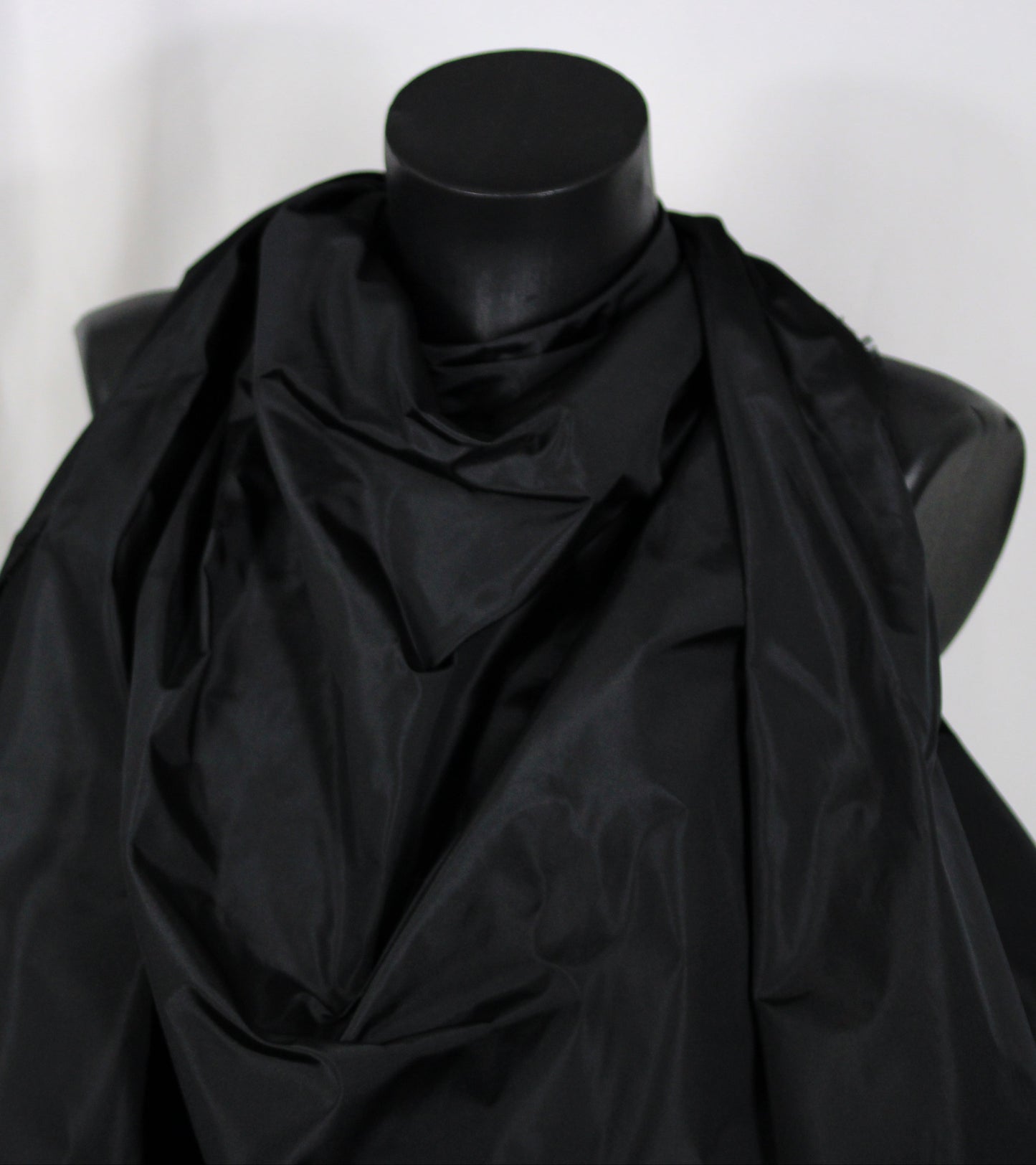 Tissu taffeta de soie - noir - photo 3/4 | So Tissus