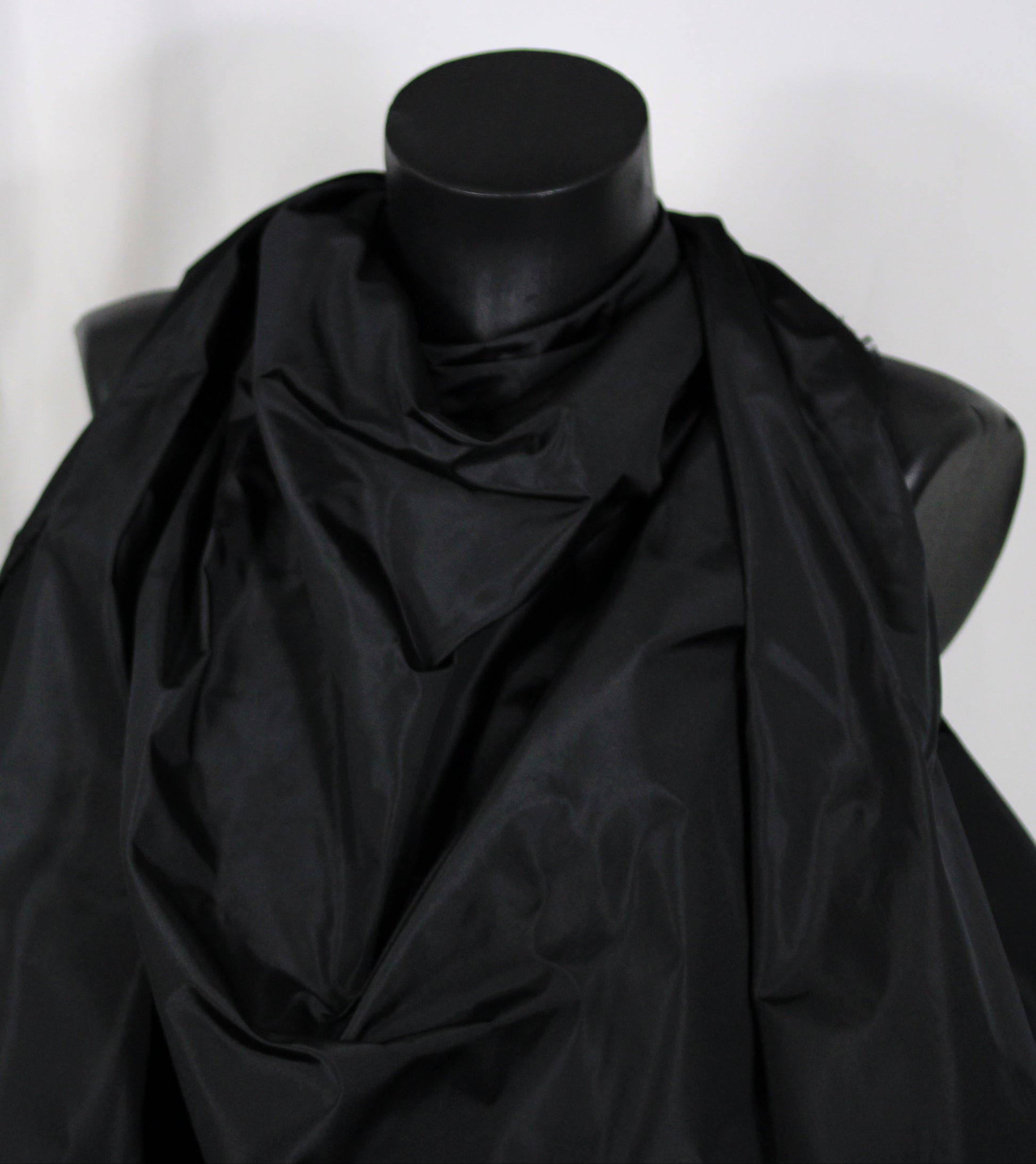 Tissu taffeta de soie - noir - photo 3/4 | So Tissus