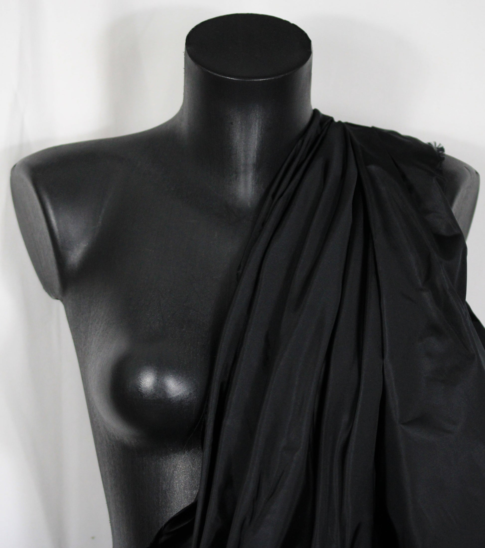 Tissu taffeta de soie - noir - photo 4/4 | So Tissus