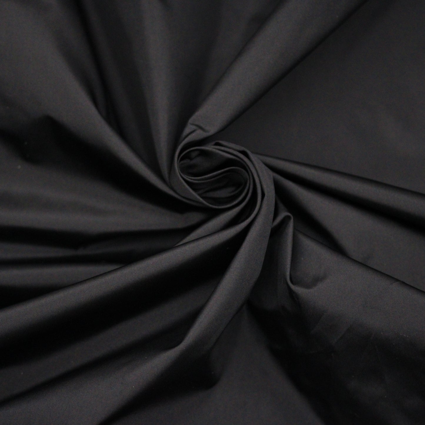 Tissu taffeta de soie - noir - photo 1/4 | So Tissus