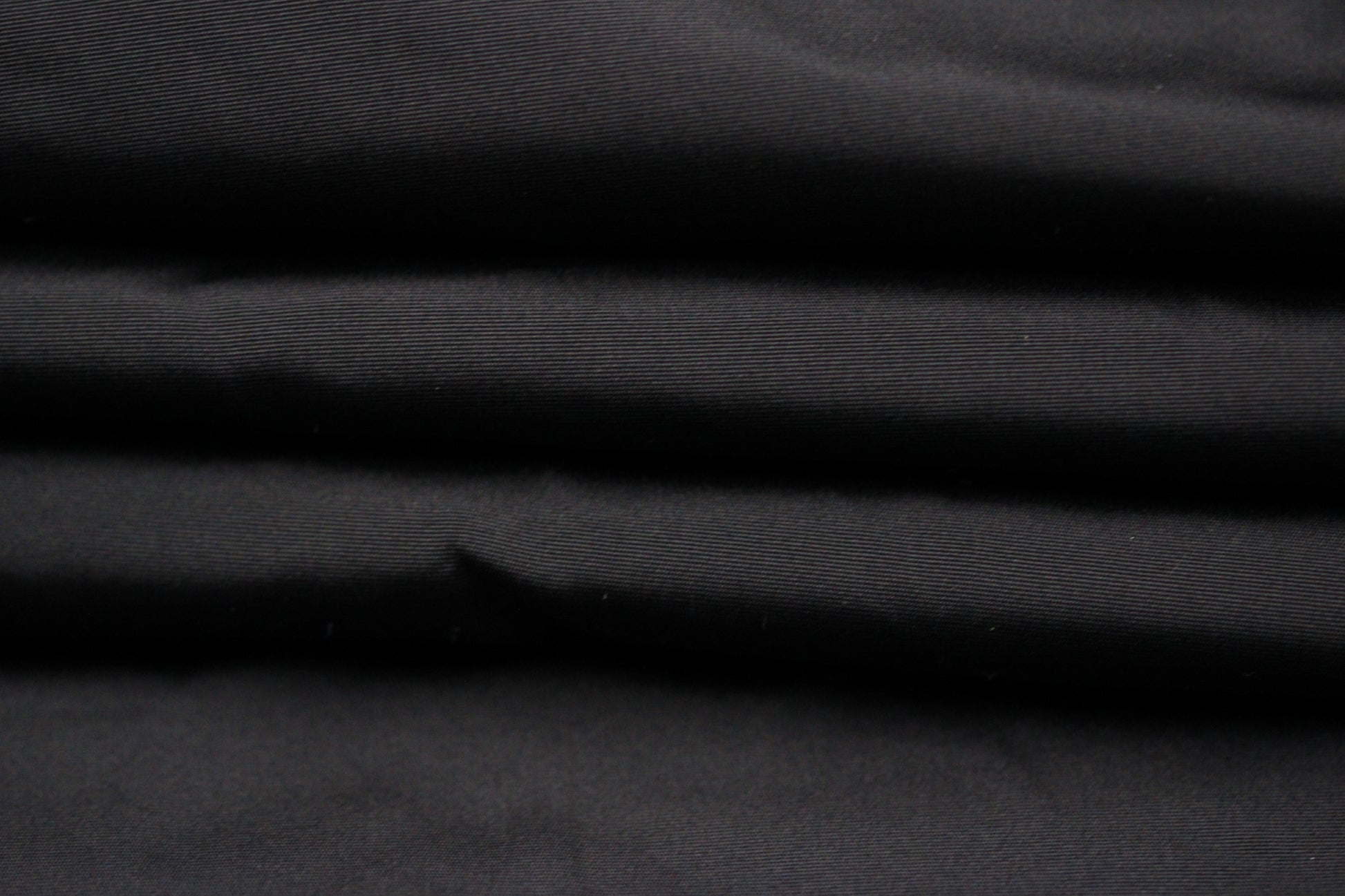 Tissu taffeta de soie - noir - photo 2/4 | So Tissus