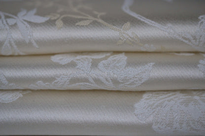 Tissu jacquard de soie - motif fleuri - écru - photo 2/4 | So Tissus