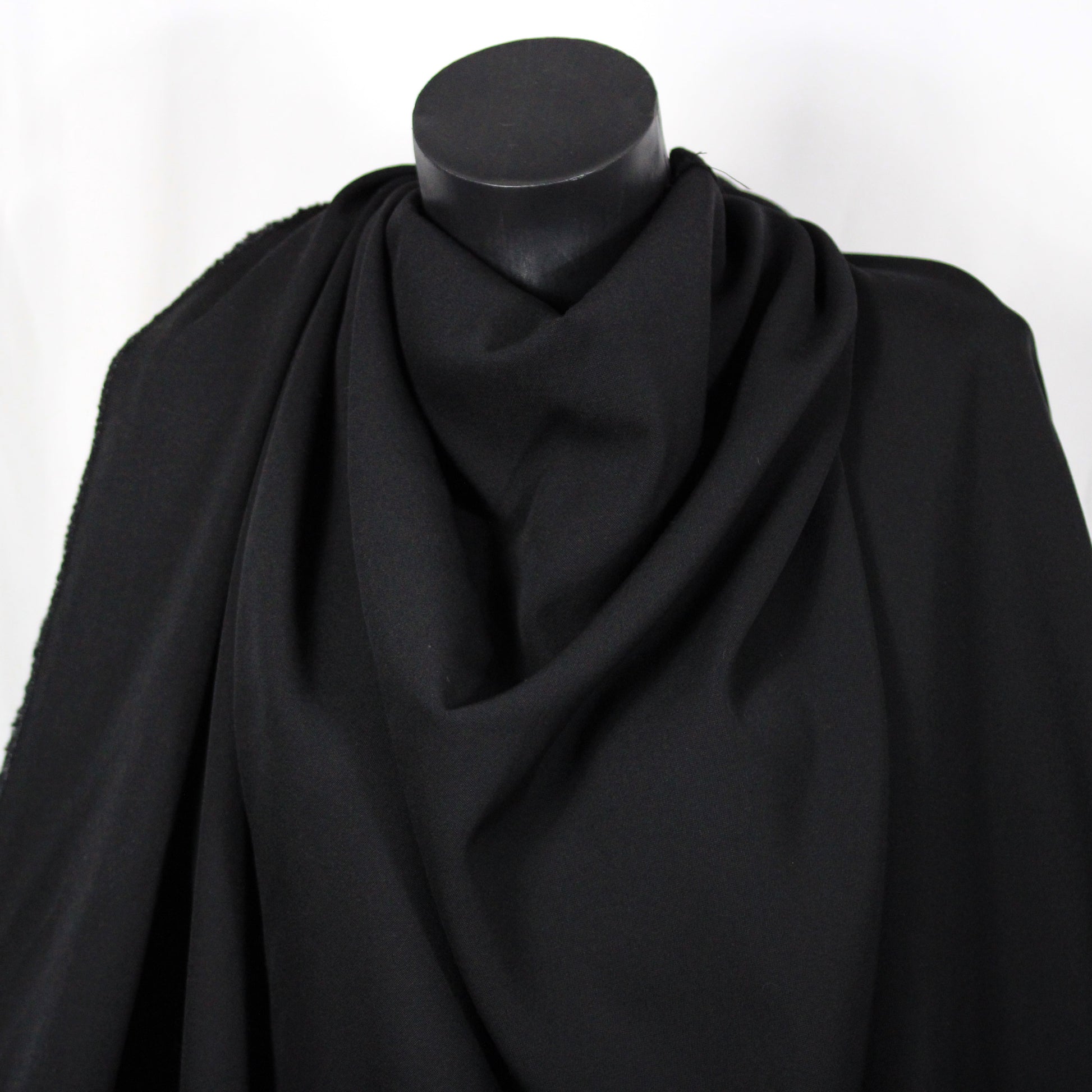 Tissu grain de poudre - noir - photo 4/4 | So Tissus